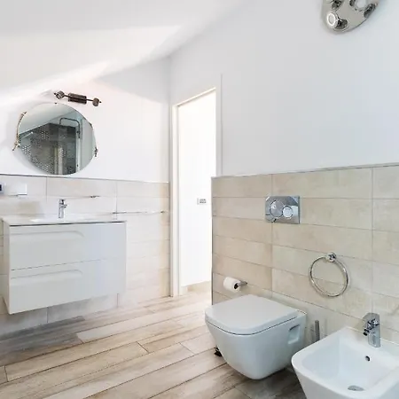 Apartment Playa Vistas With Breathtaking Sea View, Only 100 M To The Sea, Heated Pool, Aircondition, Wifi