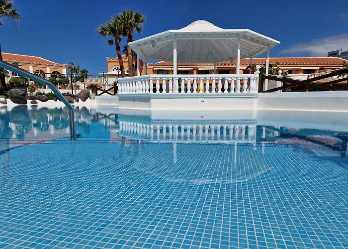 Playa Vistas With Breathtaking Sea View, Only 100 M To The Sea, Heated Pool, Aircondition, Wifi شقة