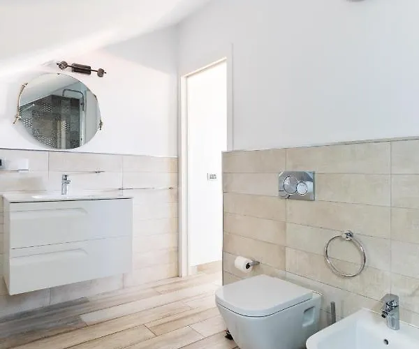 Apartman Playa Vistas With Breathtaking Sea View, Only 100 M To The Sea, Heated Pool, Aircondition, Wifi